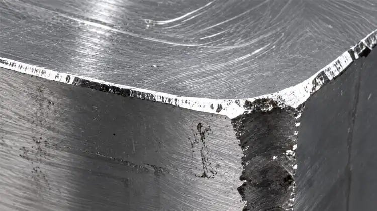 Quality Control burrs and sharp edges defect inspection cnc machining